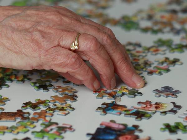 Aktywizacja seniora - przykładowe aktywności dla seniorów w domu