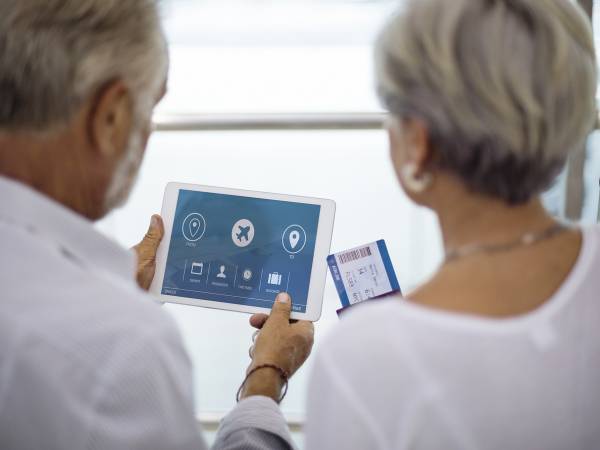 Oferty wakacyjne dla seniorów: jakie miejsca wybierają osoby 55+?