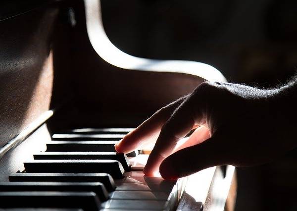 Koncert jazzowy dla seniora w Poznaniu