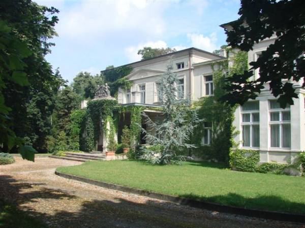 Dom Seniora Senior Residence Pałac Spławie