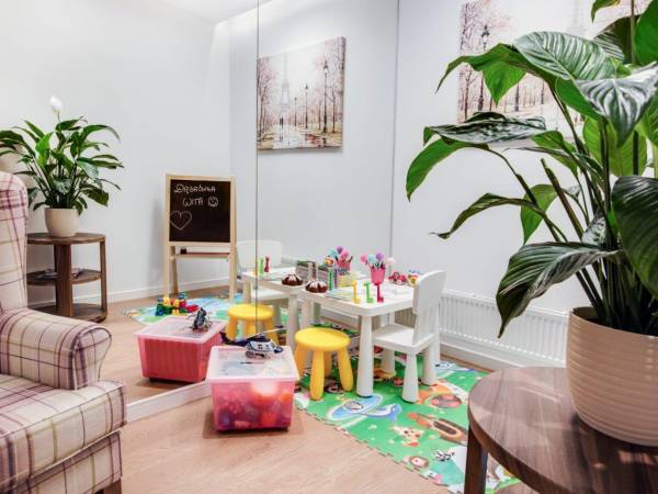 Rezydencja DĄBRÓWKA - Dom Opieki na europejskim poziomie 