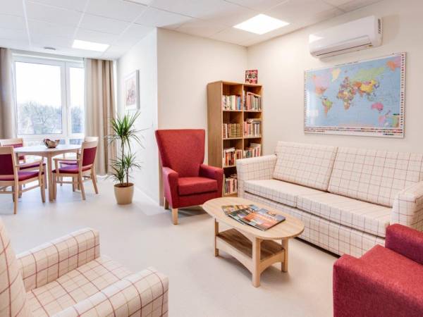 Rezydencja DĄBRÓWKA - Dom Opieki na europejskim poziomie 