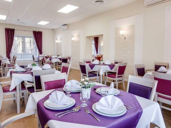 Rezydencja DĄBRÓWKA - Dom Opieki na europejskim poziomie 