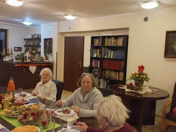 Dom Seniora Nadmorski - Hilaris 