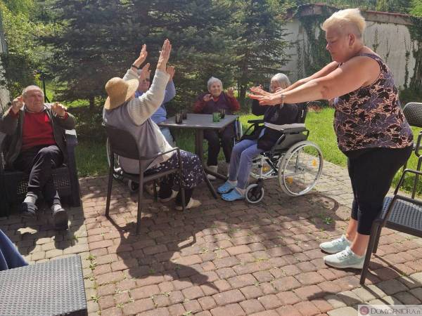 Dworek Seniora Zagórzanka Hopowo