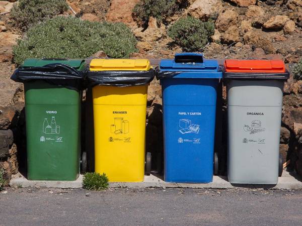 Opłata za śmieci nie dla każdego. Seniorzy mogą skorzystać ze zwolnienia