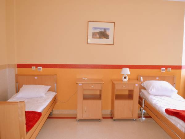 Dolnośląski Ośrodek Opieki Międzypokoleniowej